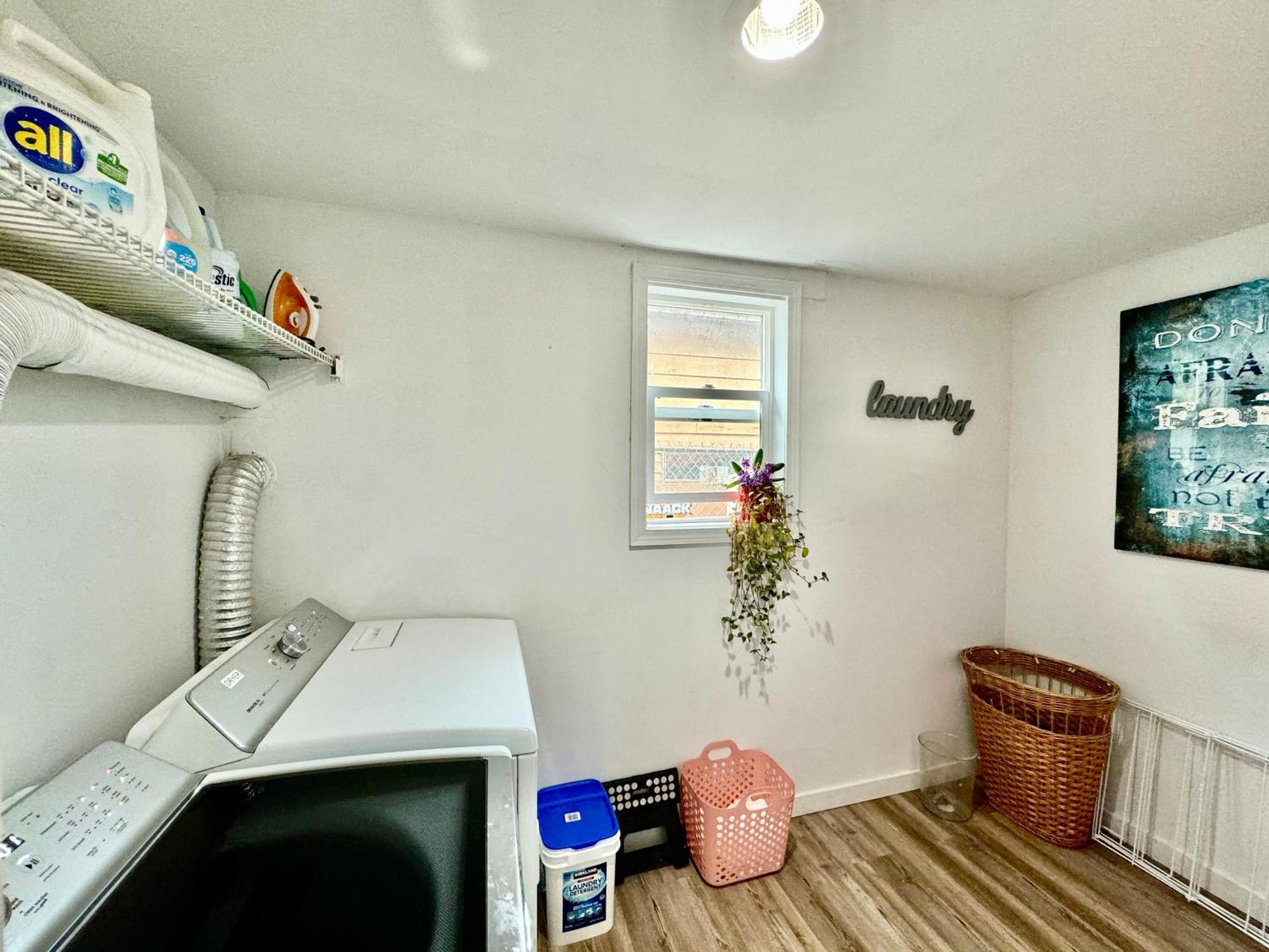 Seattle Home With 2 Bedrooms A King Bed Queen Bed And An Extra Sofa Bed Located 10 Minutes From Seatac Airport And 20 Minutes From Downtown Exterior photo